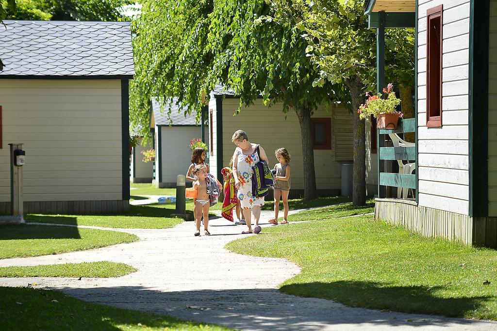 Bungalows Stel-Puigcerdà Cameră foto